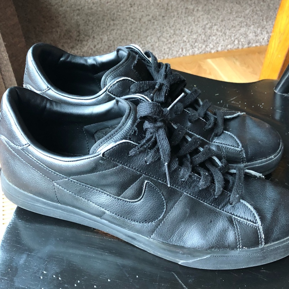 Nike Black Low Tops Size 14